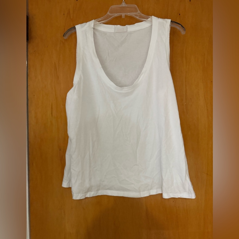 Nuuds everyday tank in white